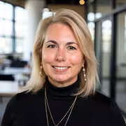 Stephanie Kelly — Director of B2B Marketing at NPHub